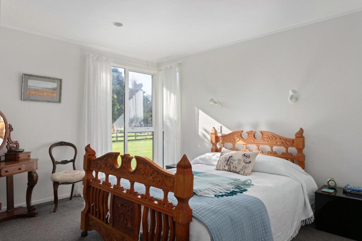 New - Farm House Near Town! 吉斯伯恩 外观 照片